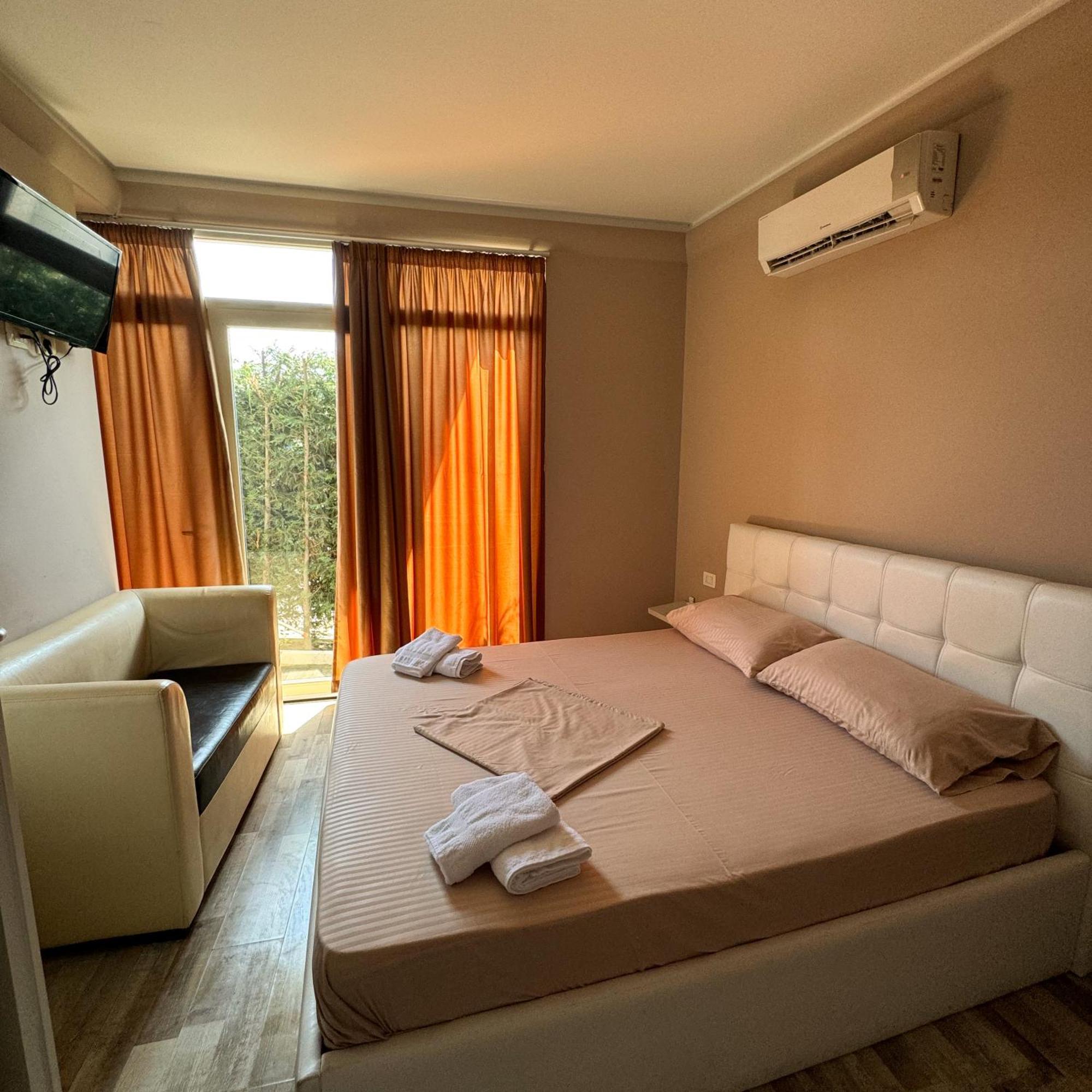 Shkodra Budget Hotel Eksteriør billede